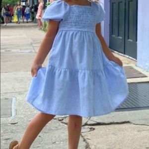 Old navy adorable pinstripe dress 5T great condition